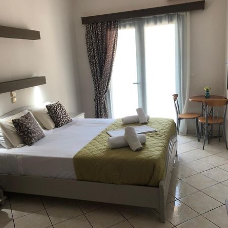 איה אפימיה Poseidon Apartments מראה חיצוני תמונה