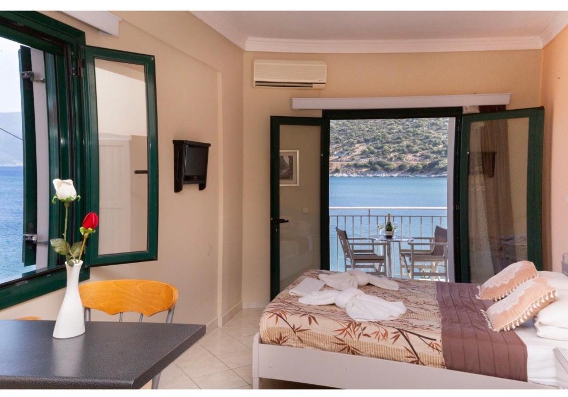איה אפימיה Poseidon Apartments מראה חיצוני תמונה