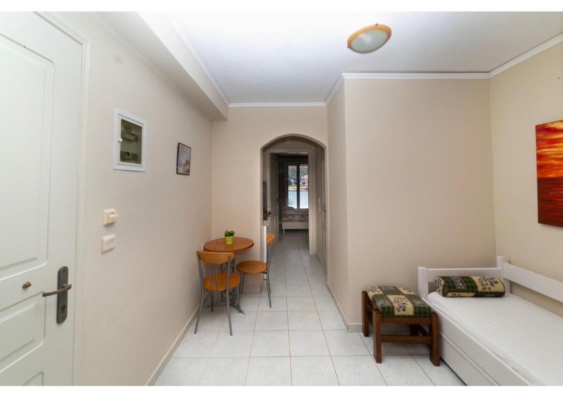 איה אפימיה Poseidon Apartments מראה חיצוני תמונה