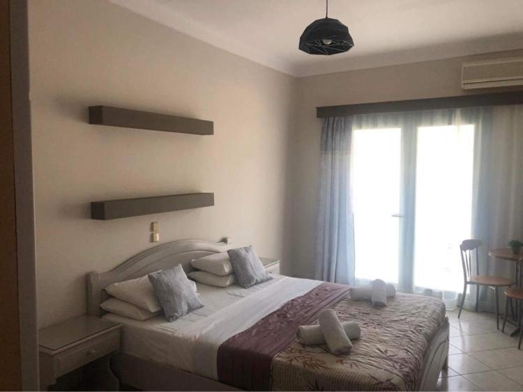 איה אפימיה Poseidon Apartments מראה חיצוני תמונה